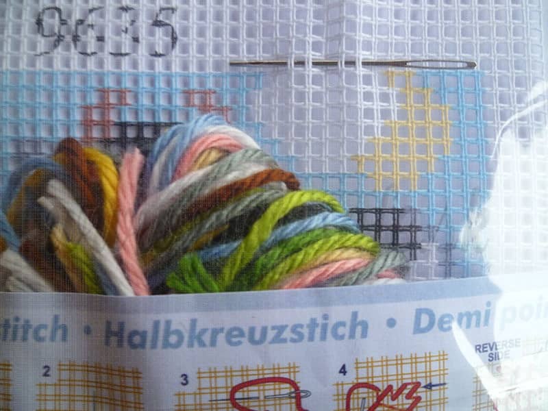Kreativní sada na vyšívání Tučňák 10,5x10,5cm