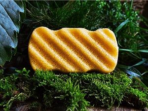 Přírodní čistící houbička Tělový žlutý konjac