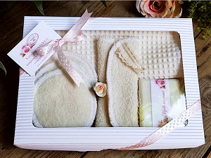 Krémová sada odličovacích textilních tamponů