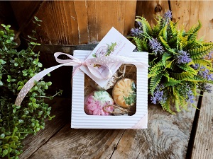 Mýdlárna Erdé Sada šumivek v bílé krabičce 3 ks