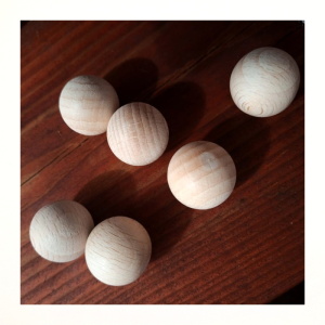 Dřevokaz buková kulička 20mm bez impregnace