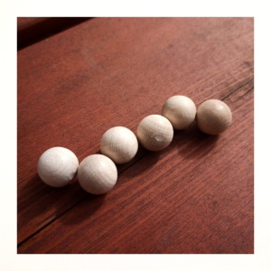 Dřevokaz habrová kulička 12mm bez impregnace