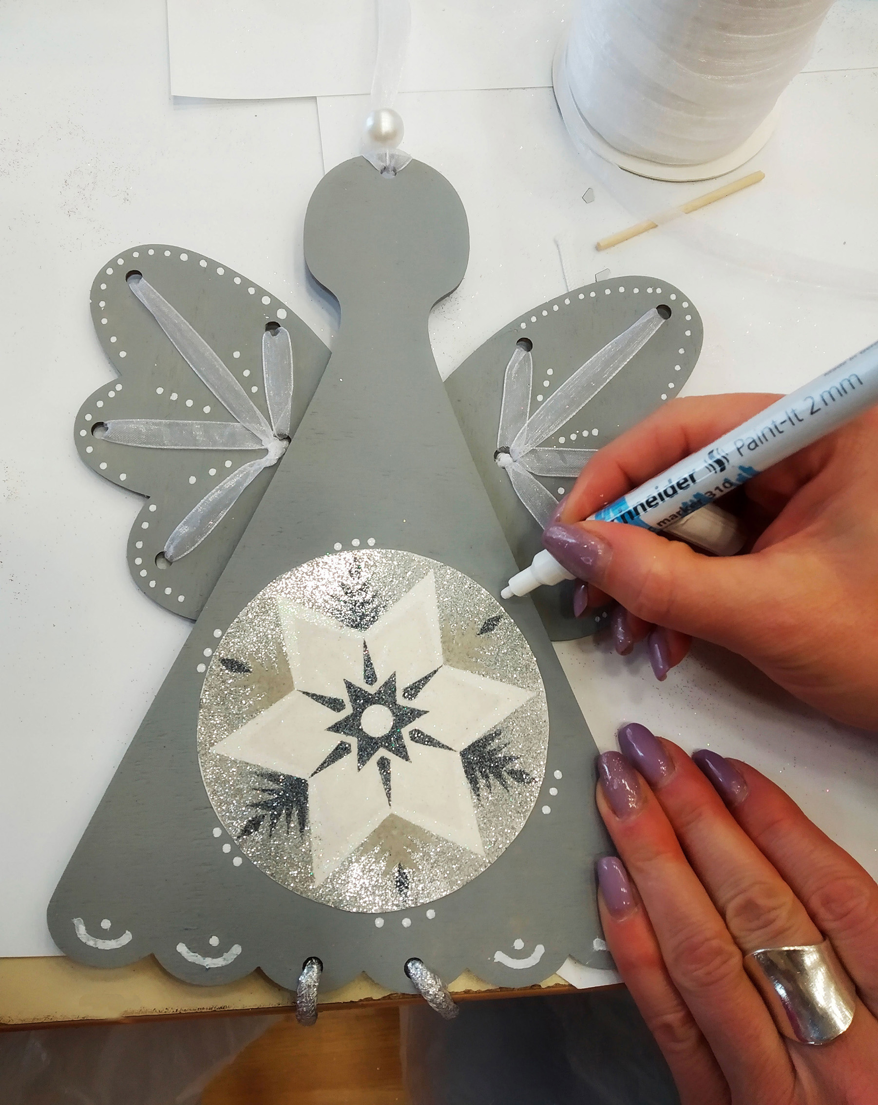 Dřevěné výřezy Anděl velký z překližky 1. 24,5x19cm (470)