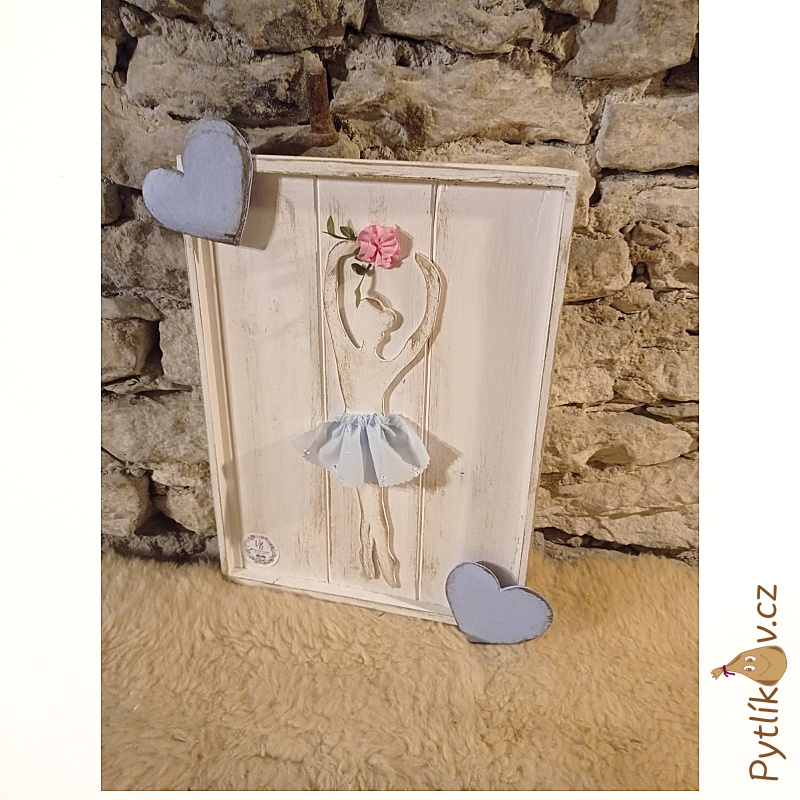 Baletka - nástěnná dřevěná dekorace pro děti