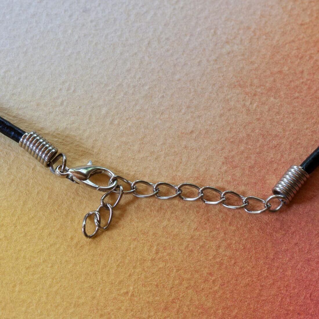 Duhová kočka Náhrdelník Drak