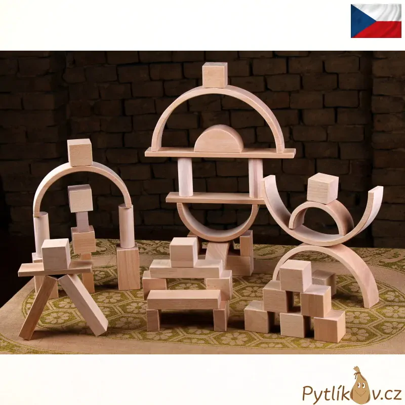 Dřevěná sada stavebních kostek M, provedení přírodní buk.