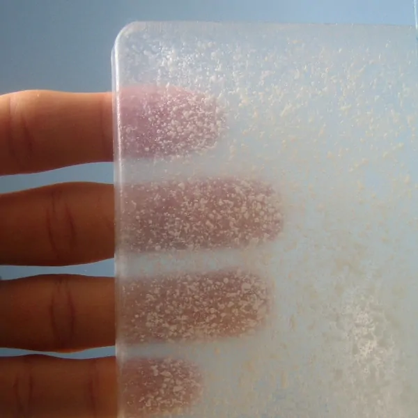 libebit Mýdlový plát se solí z Mrtvého moře malý cedrové dřevo a citron (růžové)