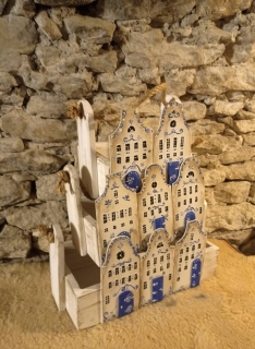 Velký dřevěný truhlík kouzelné domečky - bílá/modrá