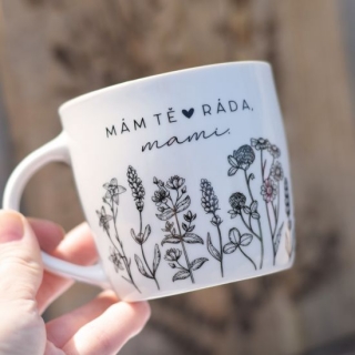 Housedecor Porcelánový hrnek Louka - Mám tě ráda, mami 300ml