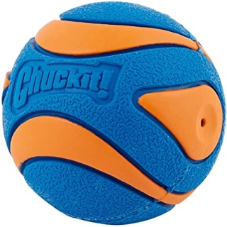 Chuckit! Míček Ultra Squeaker Ball Medium 6,5 cm – pískací