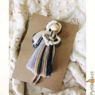 Macramé panenka 20cm
