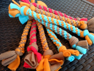 Přetahovadlo pletené 30 cm Smarti Fashion