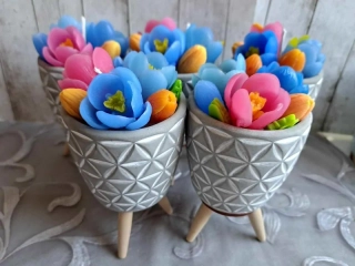 Svíčka v keramickém květináčku 130g Třešeň s mandlí