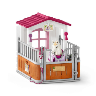 Schleich 42368 Stáj s klisnou Lusitano