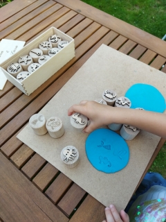 Dřevokaz Razítka do modelíny - moře a víly 10ks